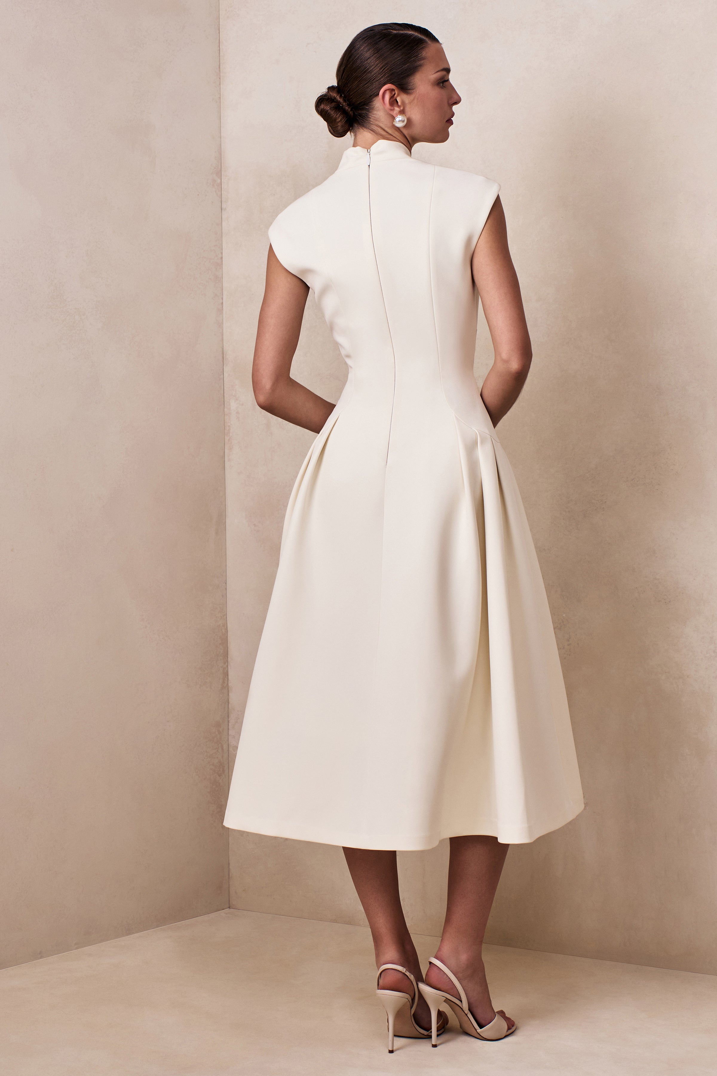 Kylen | Cream V-Neck Midi Dress